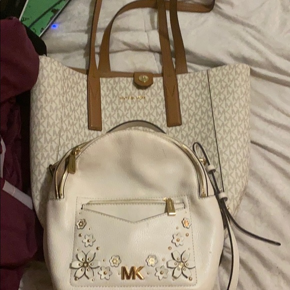 Bundle! (Michael Kors shoulder bag and backpack) - Picture 2 of 9
